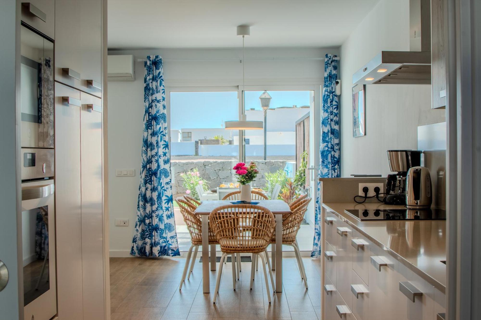 Serena Villa 38 - Heated Pool, Sea Views, Ac, High Speed Internet Playa Blanca  Exterior foto